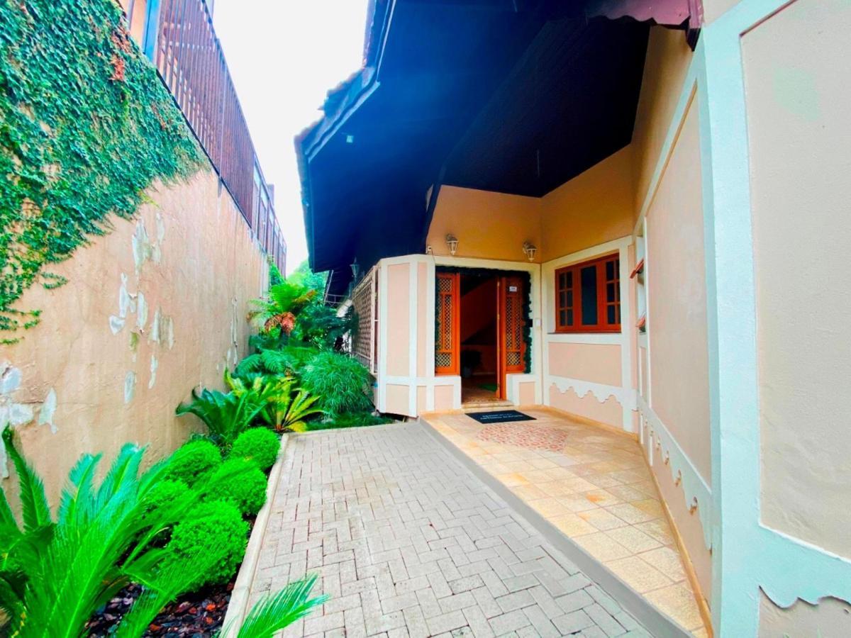 Cobertura Ao Lado Da Rua Torta - 07 Pessoas Apartment Gramado Exterior photo